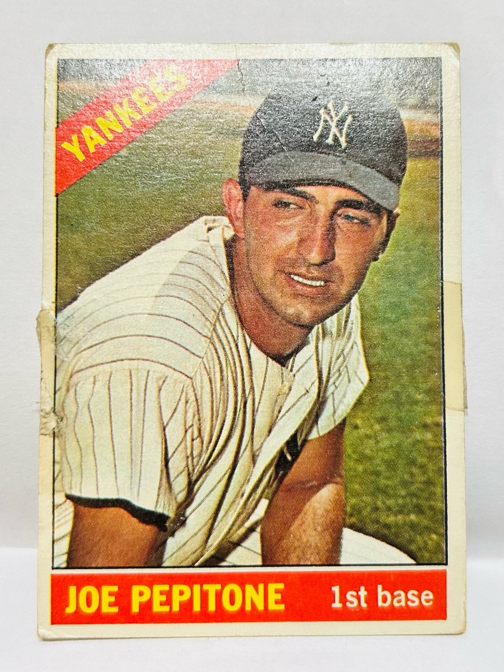 Vintage 1965 TOPPS Joe Pepitone & Elston Howard YANKEES